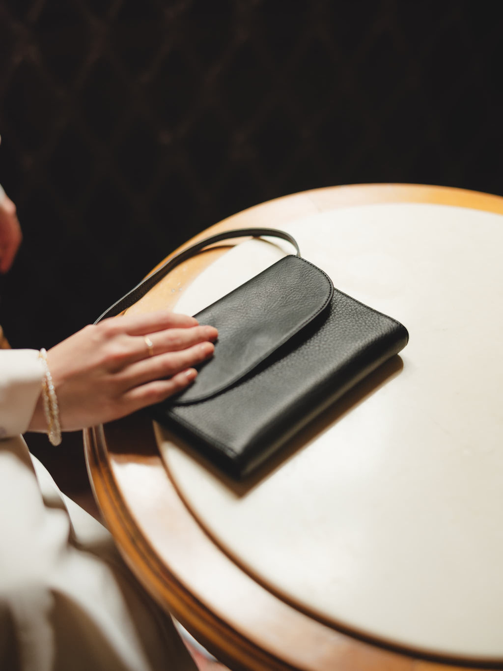 OLIVE HAND BAG