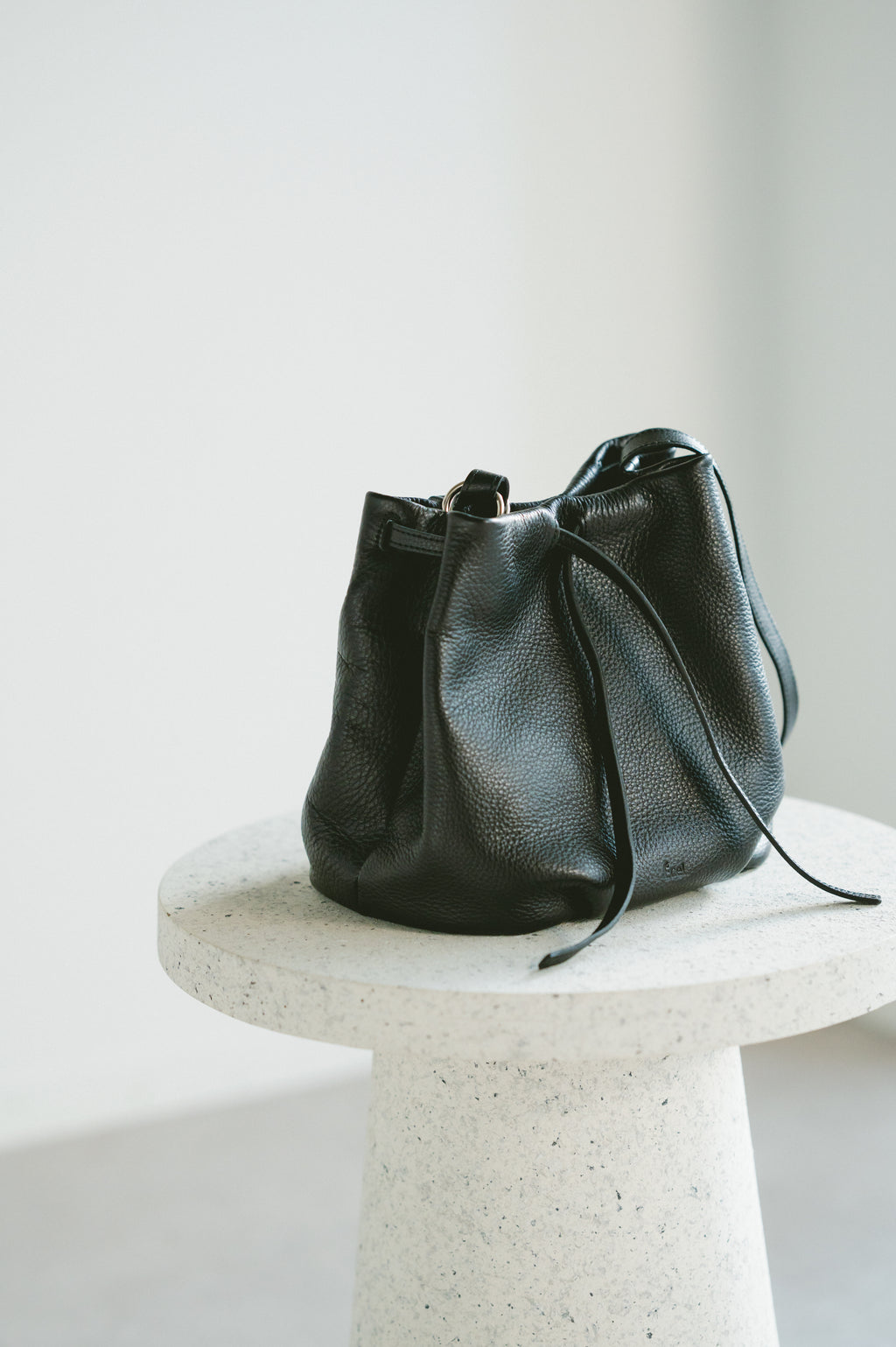 WILLOW SHOULDER BAG