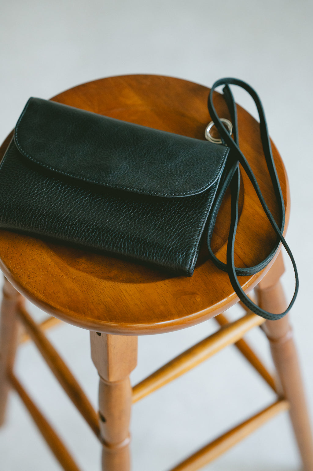 OLIVE HAND BAG