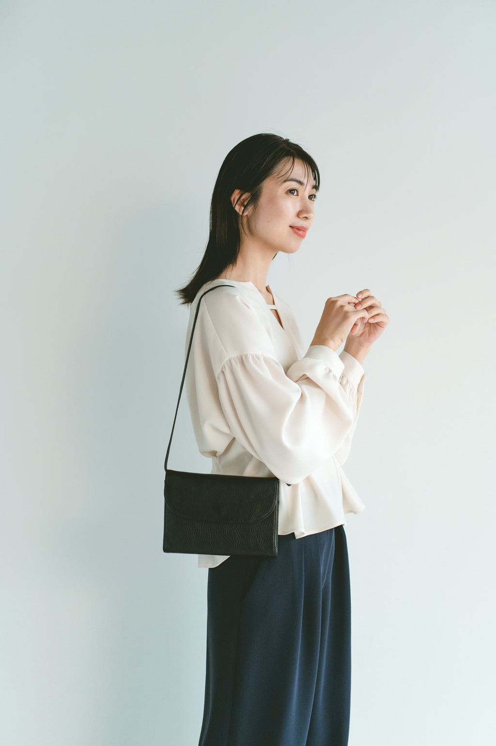 OLIVE HAND BAG